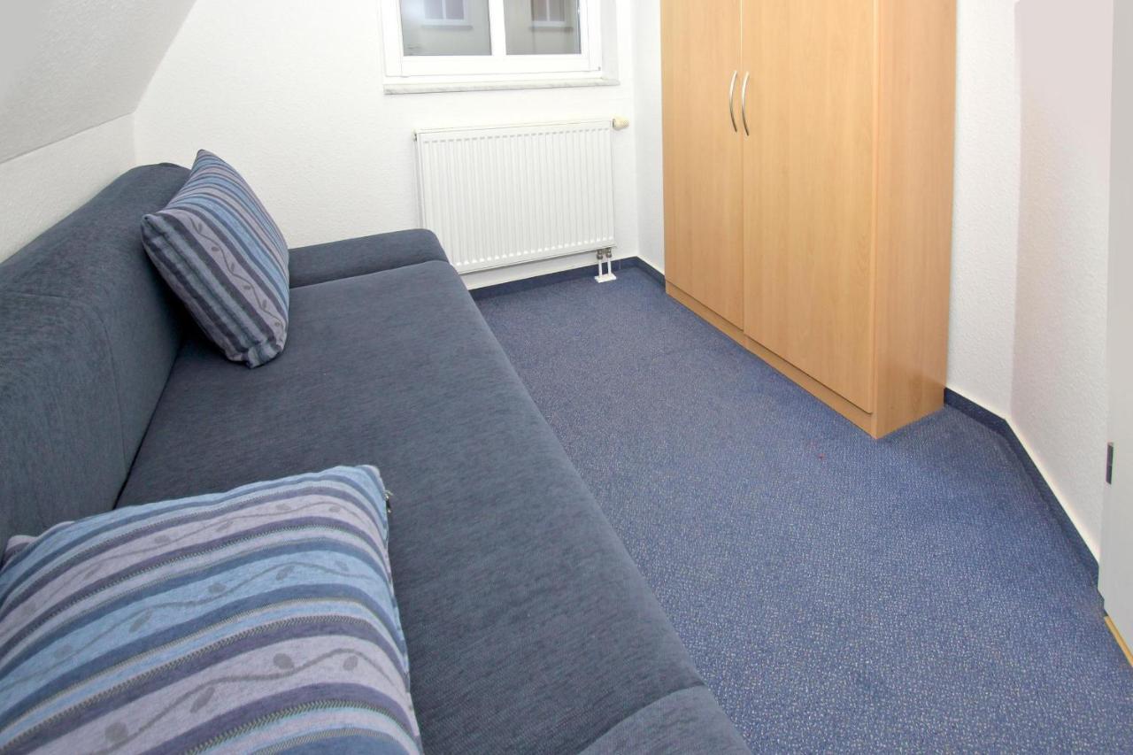 Hafennahe Ferienwohnung Mit Balkon Und Meerblick - Hafenhaeuser Wiek Wohnung 13 Wiek auf Rügen Exteriér fotografie