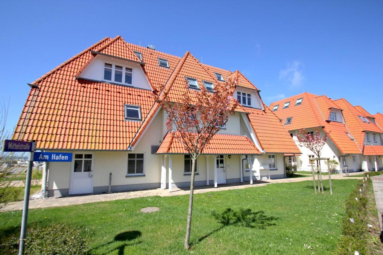 Hafennahe Ferienwohnung Mit Balkon Und Meerblick - Hafenhaeuser Wiek Wohnung 13 Wiek auf Rügen Exteriér fotografie
